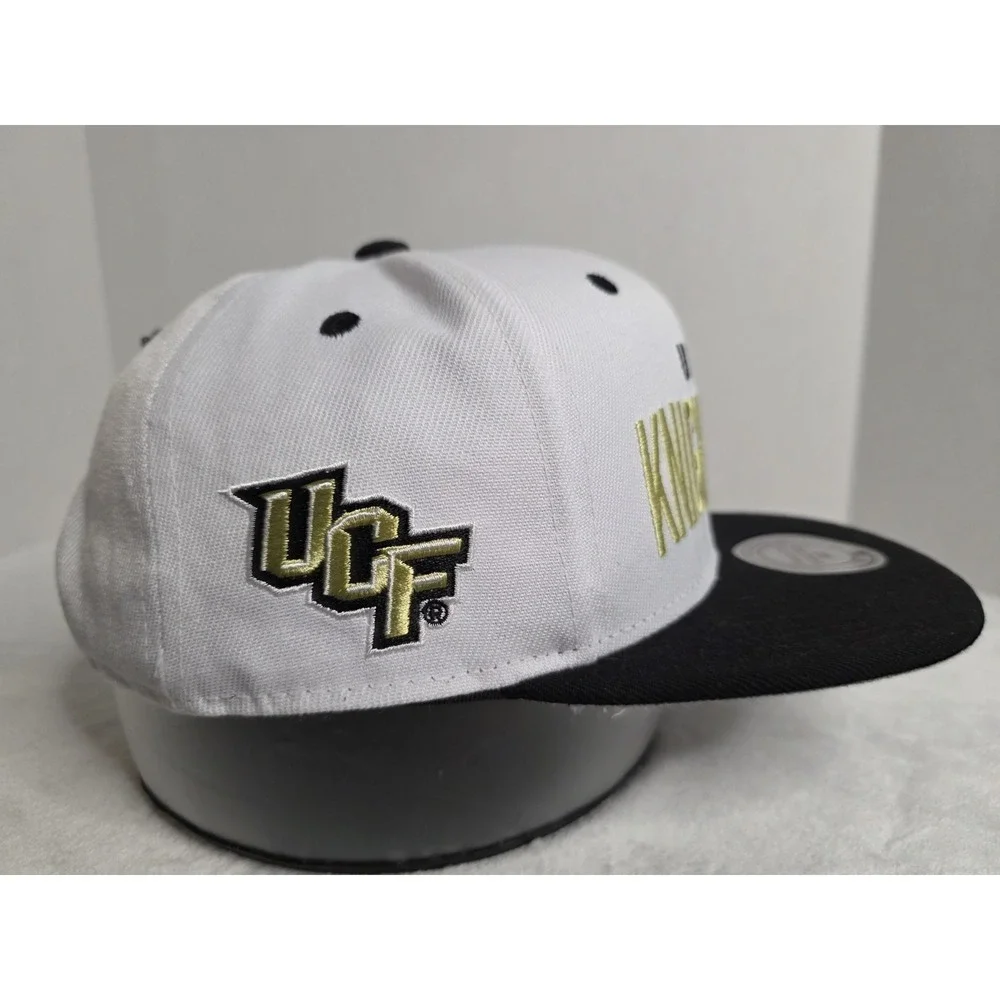 Mitchell & Ness show off